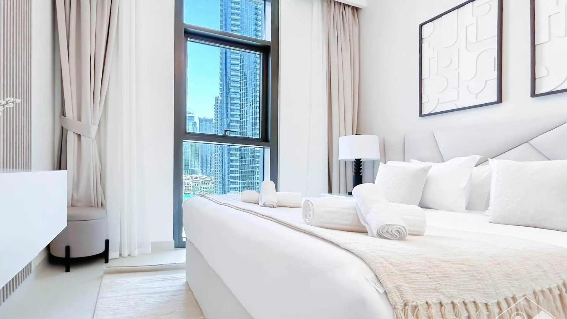 Luxury Burj Crown 4Bedroom Balcony & Downtown View Dubai 0*,  United Arab Emirates