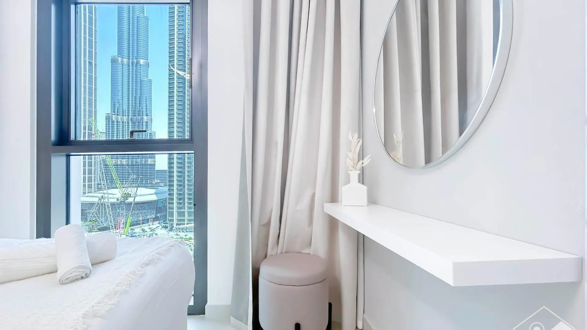 Apartment Luxury Burj Crown 4Bedroom Balcony & Downtown View Dubai United Arab Emirates